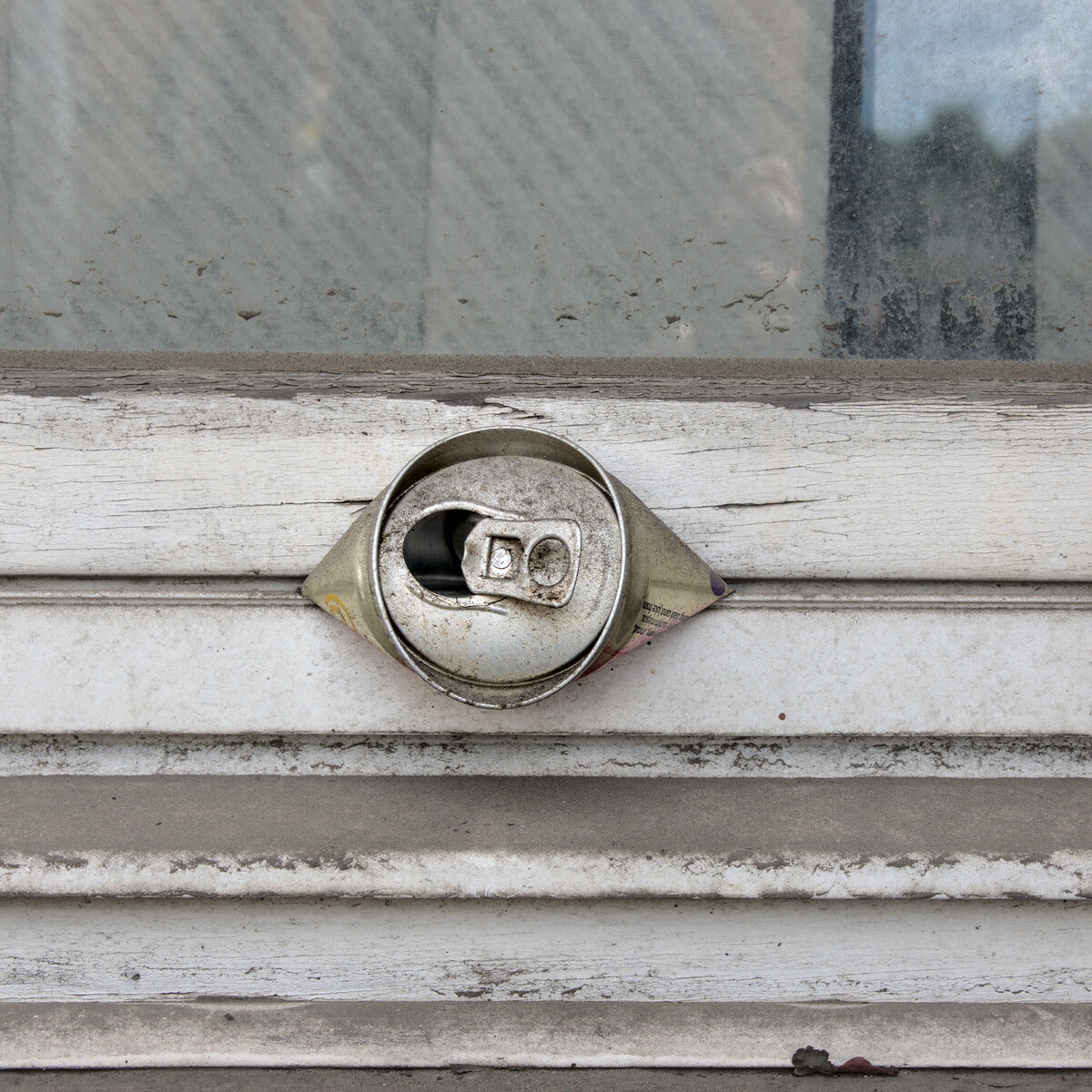 Dose im Fensterahmen - Einladung zu Vernissage im Deutschen Wetterdienst in Offenbach